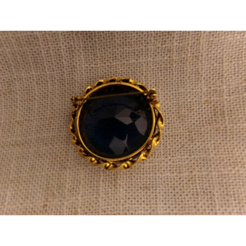 Vintage Blue Crystal Faceted Round Brooch Made in Austria